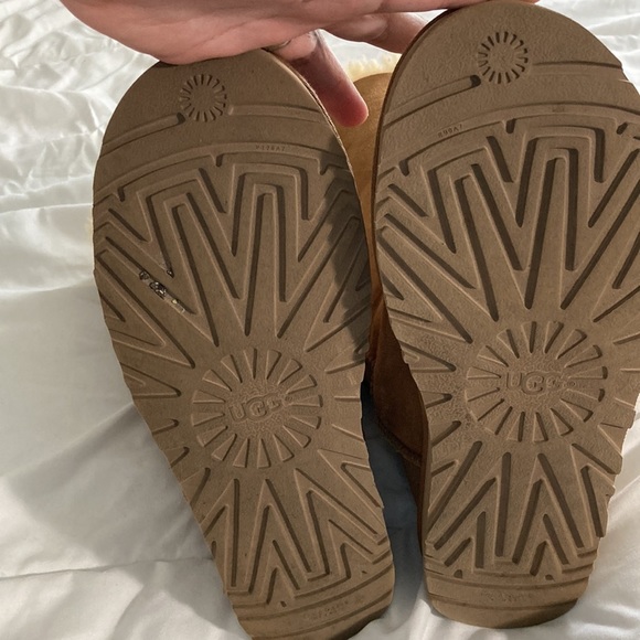 UGG® Bailey Bow II Suede Tall Water-Resistant Cold Weather Boots size 7 - Picture 11 of 17